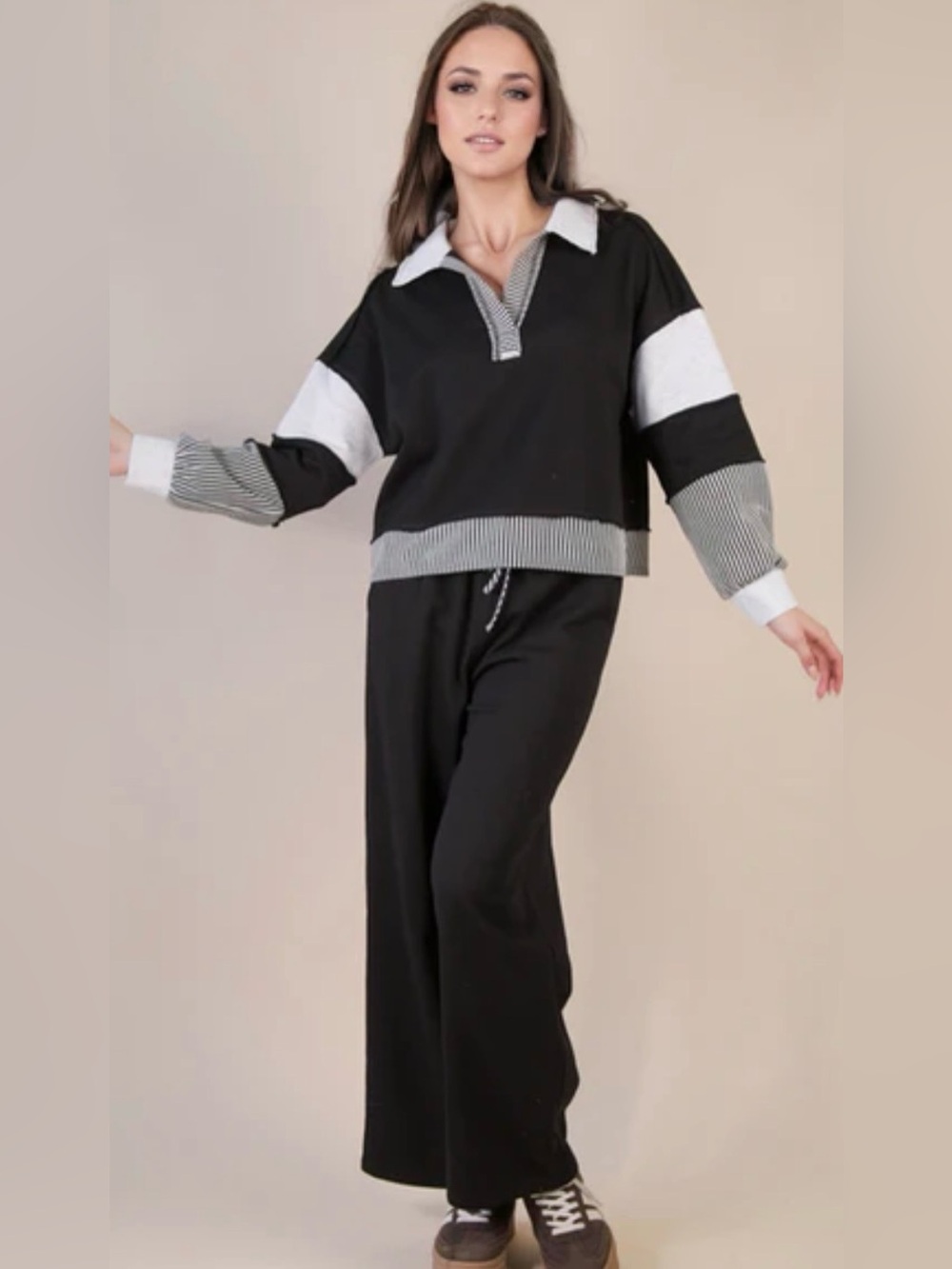 NWT Black and White Striped Trim Two-Piece Lounge Set